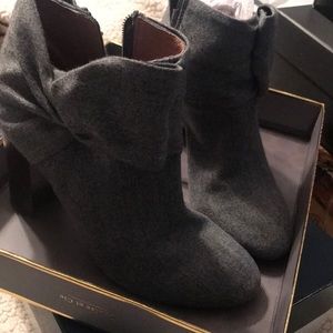 Lovely Louise et Cie booties